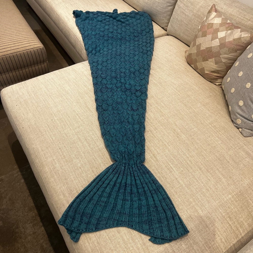 Adult Mermaid Tail Blanket